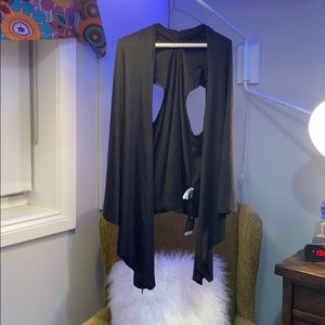 Onzie black Cardigan